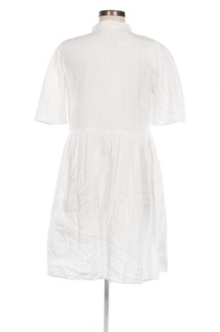 Φόρεμα Selected Femme, Μέγεθος M, Χρώμα Λευκό, Τιμή 36,14 €