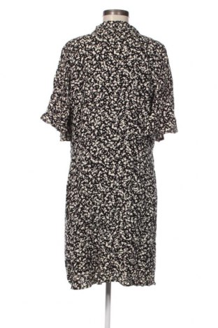 Kleid Selected Femme, Größe M, Farbe Mehrfarbig, Preis 17,76 €