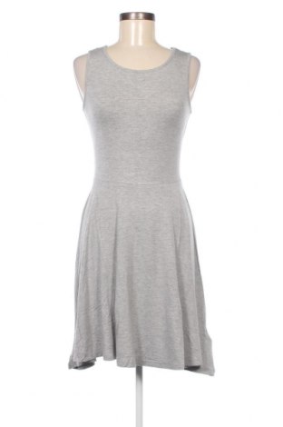 Kleid Tamaris, Größe XS, Farbe Grau, Preis 12,09 €