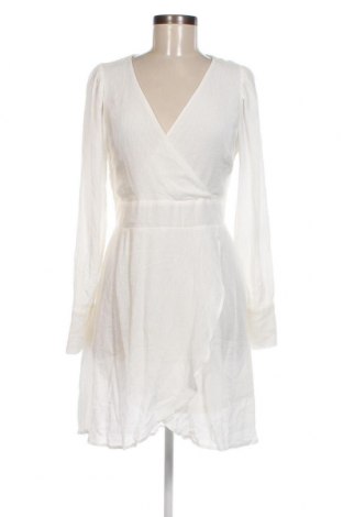 Kleid Vero Moda, Größe M, Farbe Weiß, Preis 12,81 €