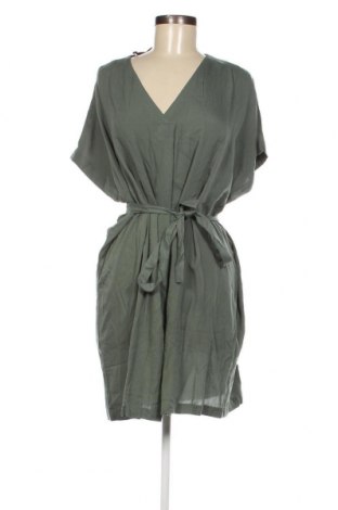 Kleid Vero Moda, Größe M, Farbe Grün, Preis 12,53 €