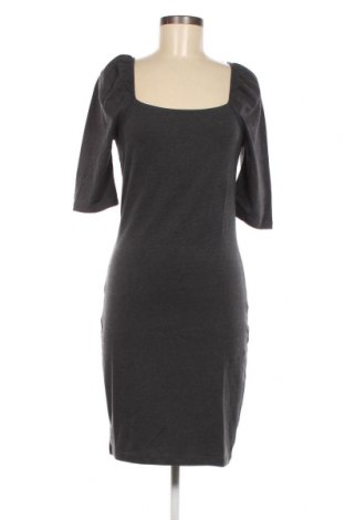 Kleid Vero Moda, Größe S, Farbe Grau, Preis € 5,49