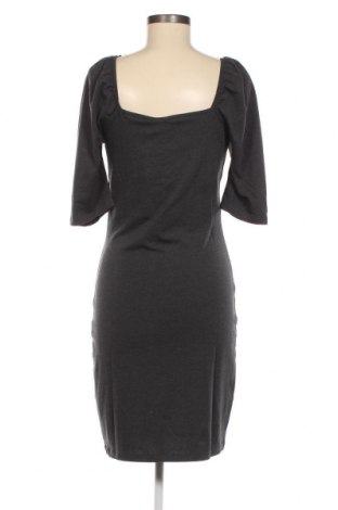 Kleid Vero Moda, Größe S, Farbe Grau, Preis € 5,49