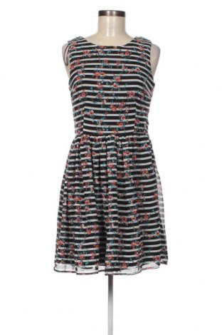 Kleid Xside, Größe M, Farbe Mehrfarbig, Preis 8,07 €