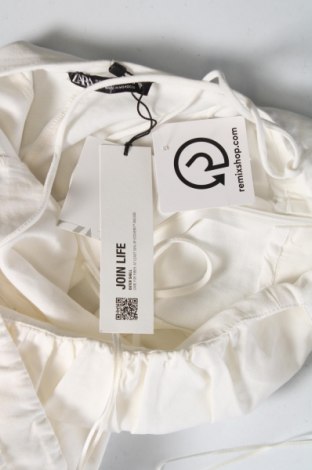 Рокля Zara, Размер XS, Цвят Бял, Цена 68,00 лв.