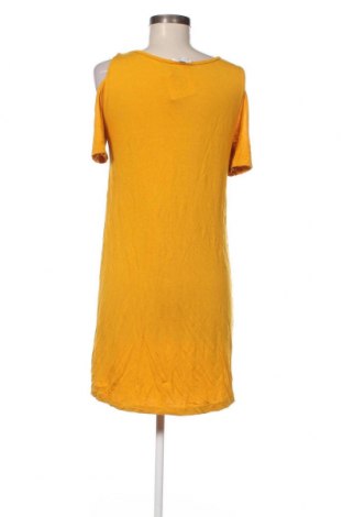 Рокля Zara Trafaluc, Размер M, Цвят Жълт, Цена 9,60 лв.