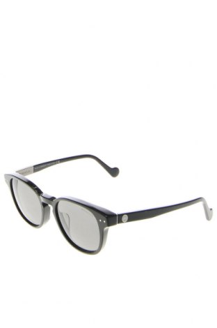 Слънчеви очила Moncler, Цвят Черен, Цена 405,87 лв.