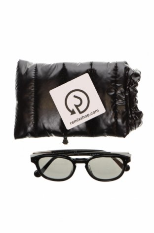 Слънчеви очила Moncler, Цвят Черен, Цена 351,20 лв.