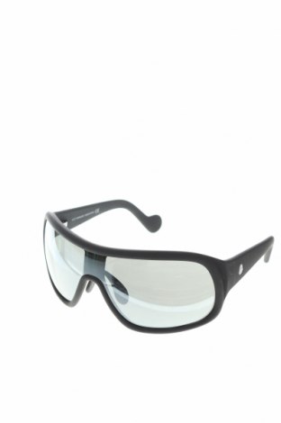 Слънчеви очила Moncler, Цвят Черен, Цена 415,65 лв.