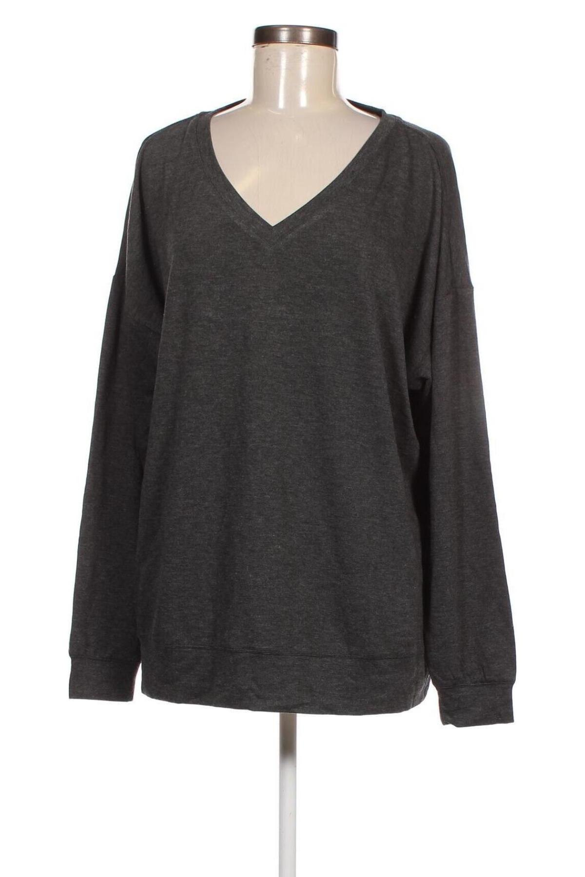 Γυναικεία μπλούζα Flame, Μέγεθος M, Χρώμα Γκρί, Τιμή 3,17 €
