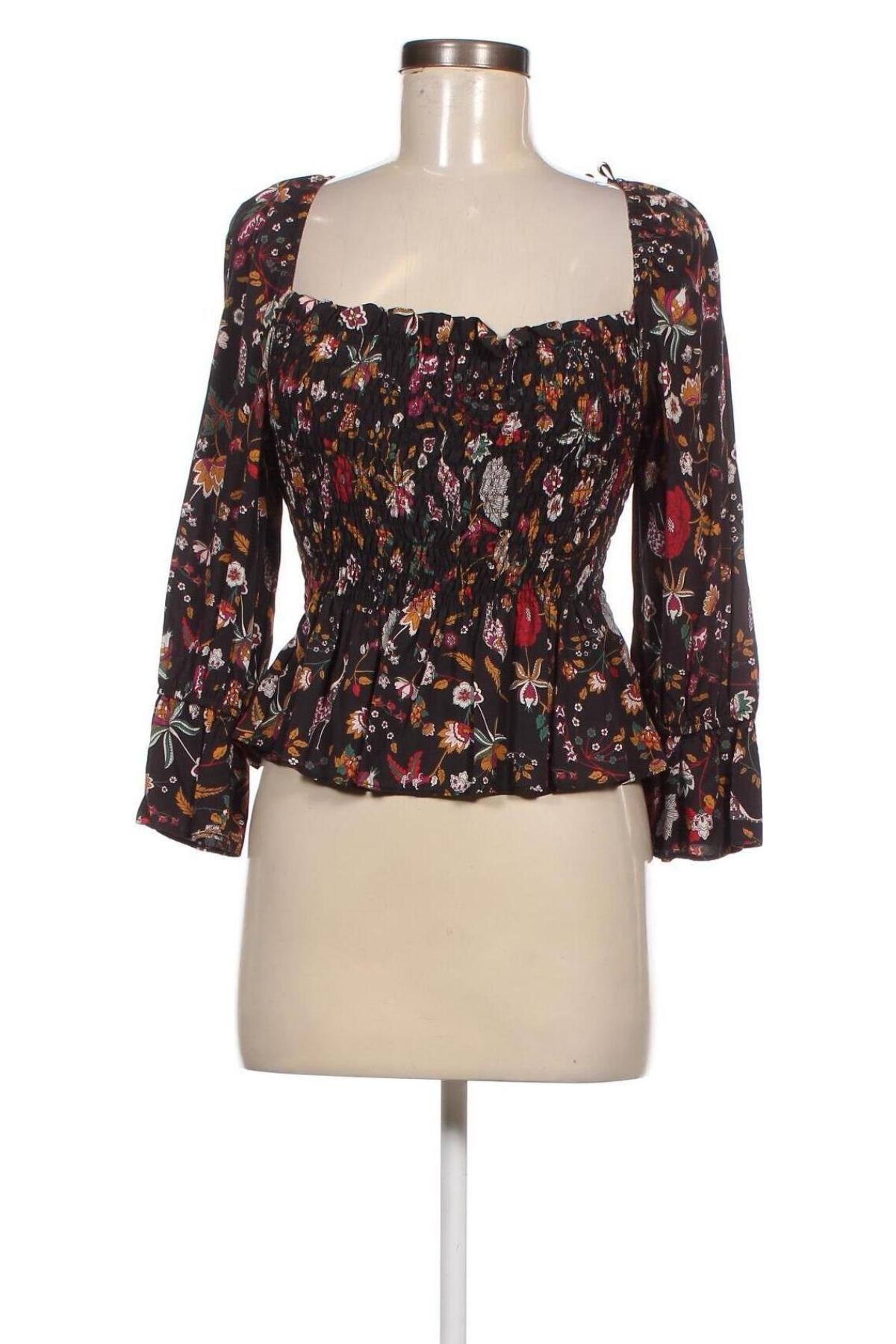 Дамска блуза Rinascimento, Размер S, Цвят Многоцветен, Цена 23,46 лв.