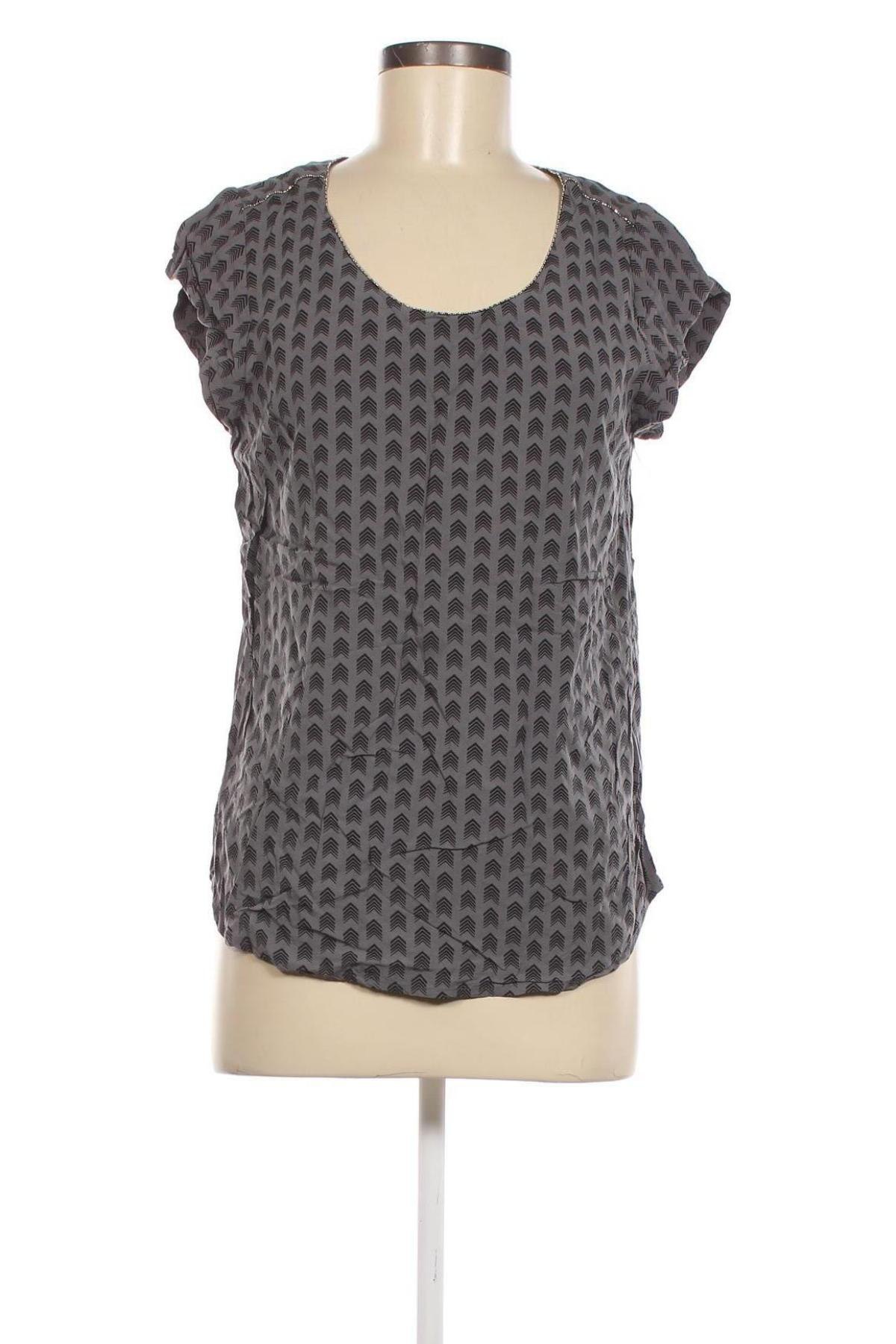 Damen Shirt Saint Tropez, Größe M, Farbe Grau, Preis 2,67 €