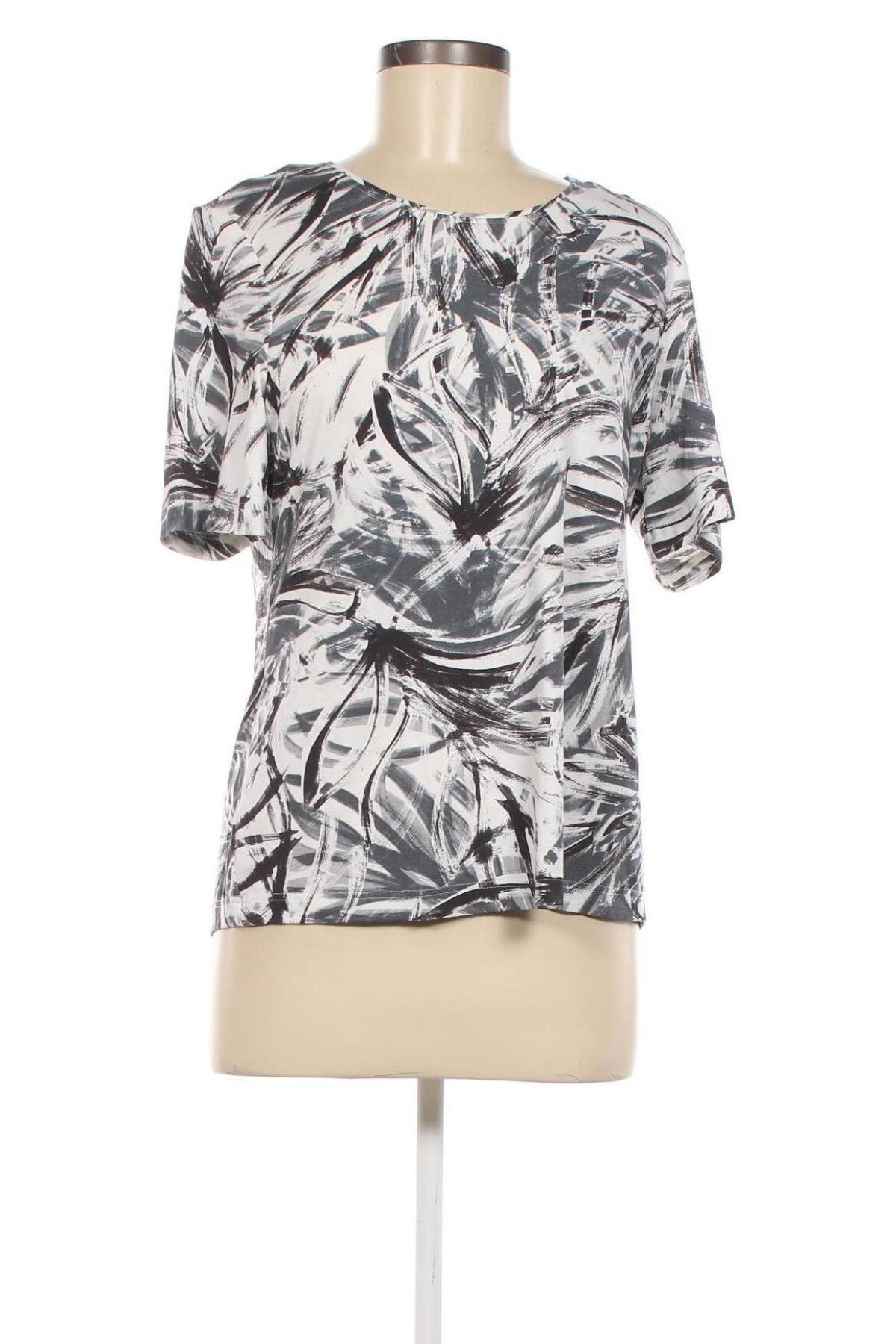 Γυναικείο t-shirt Fair Lady, Μέγεθος M, Χρώμα Πολύχρωμο, Τιμή 4,82 €