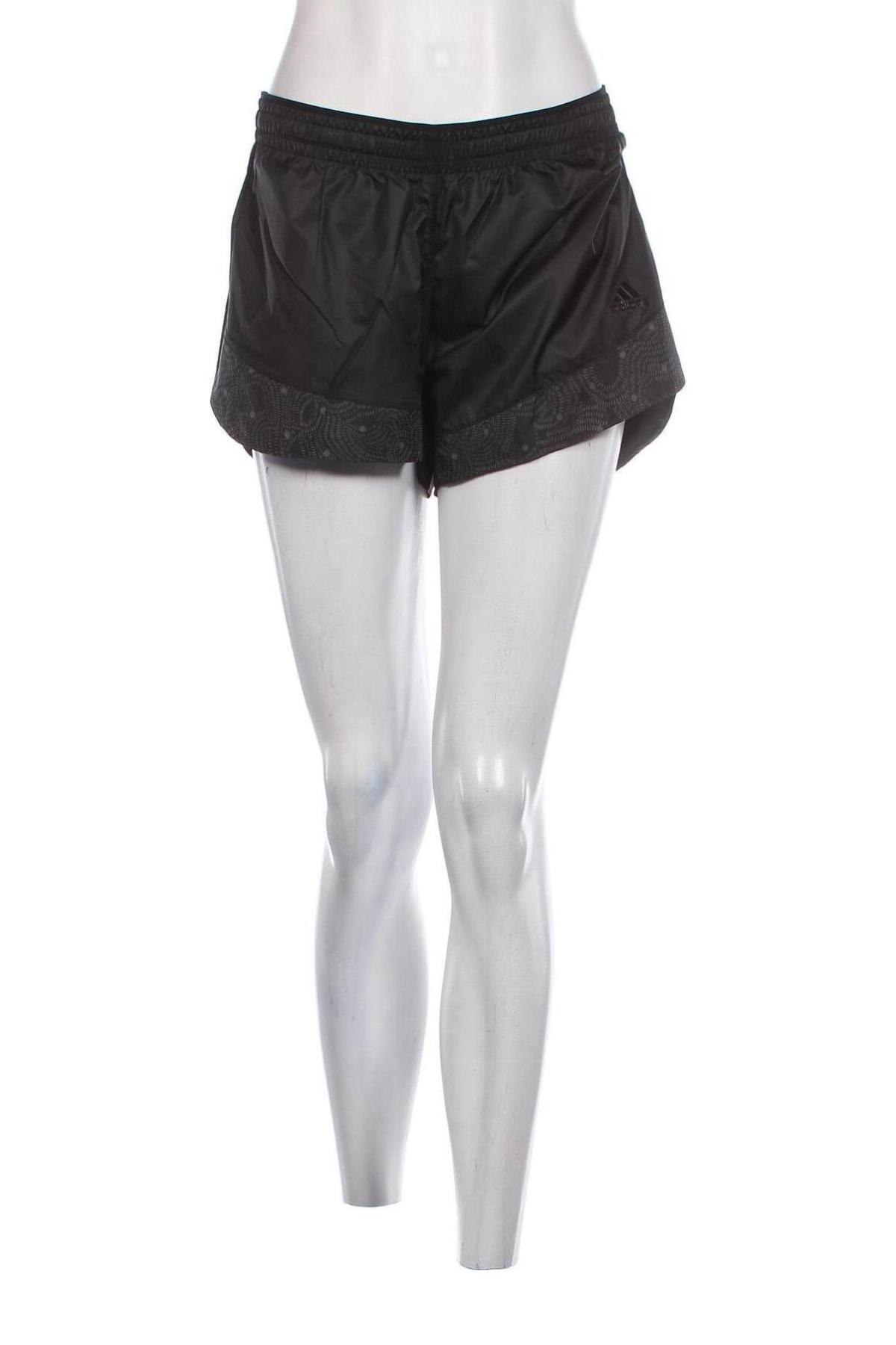 Damen Shorts Adidas, Größe M, Farbe Schwarz, Preis 37,11 €