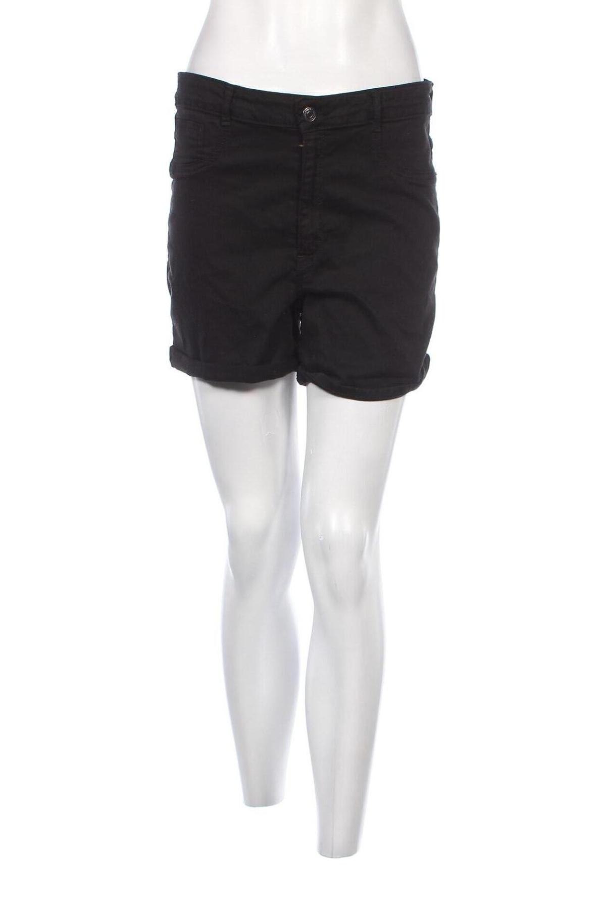 Дамски къс панталон Gina Tricot, Размер XL, Цвят Черен, Цена 15,00 лв.