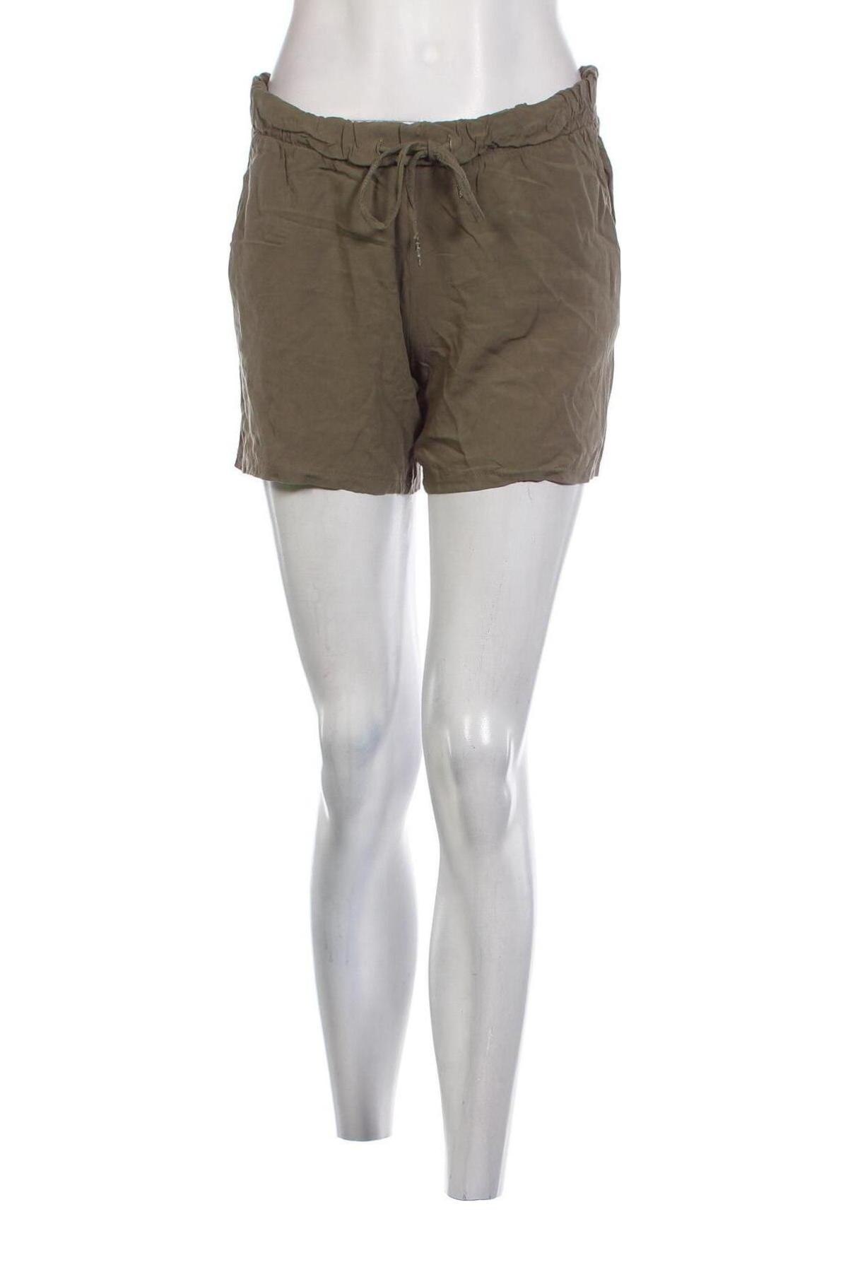Pantaloni scurți de femei Janina, Mărime M, Culoare Verde, Preț 62,50 Lei