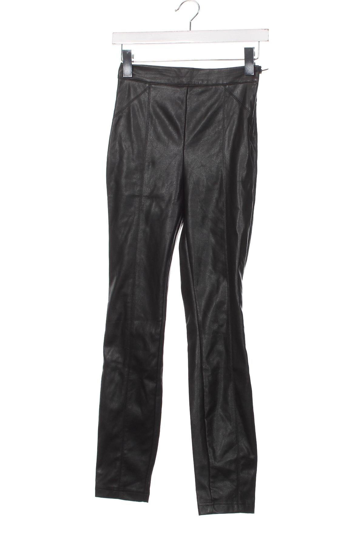 Pantaloni de piele pentru damă Clockhouse, Mărime XS, Culoare Negru, Preț 31,48 Lei