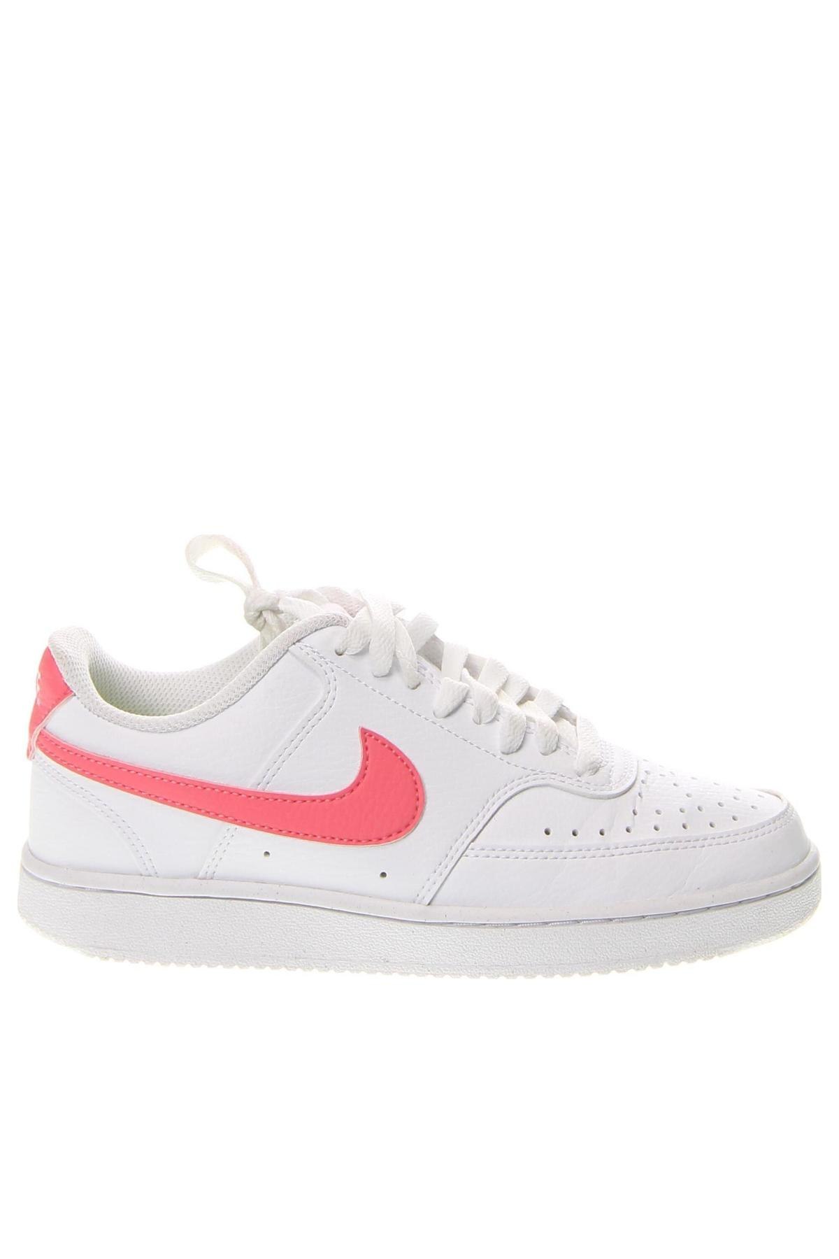 Дамски обувки Nike, Размер 37, Цвят Бял, Цена 161,50 лв.