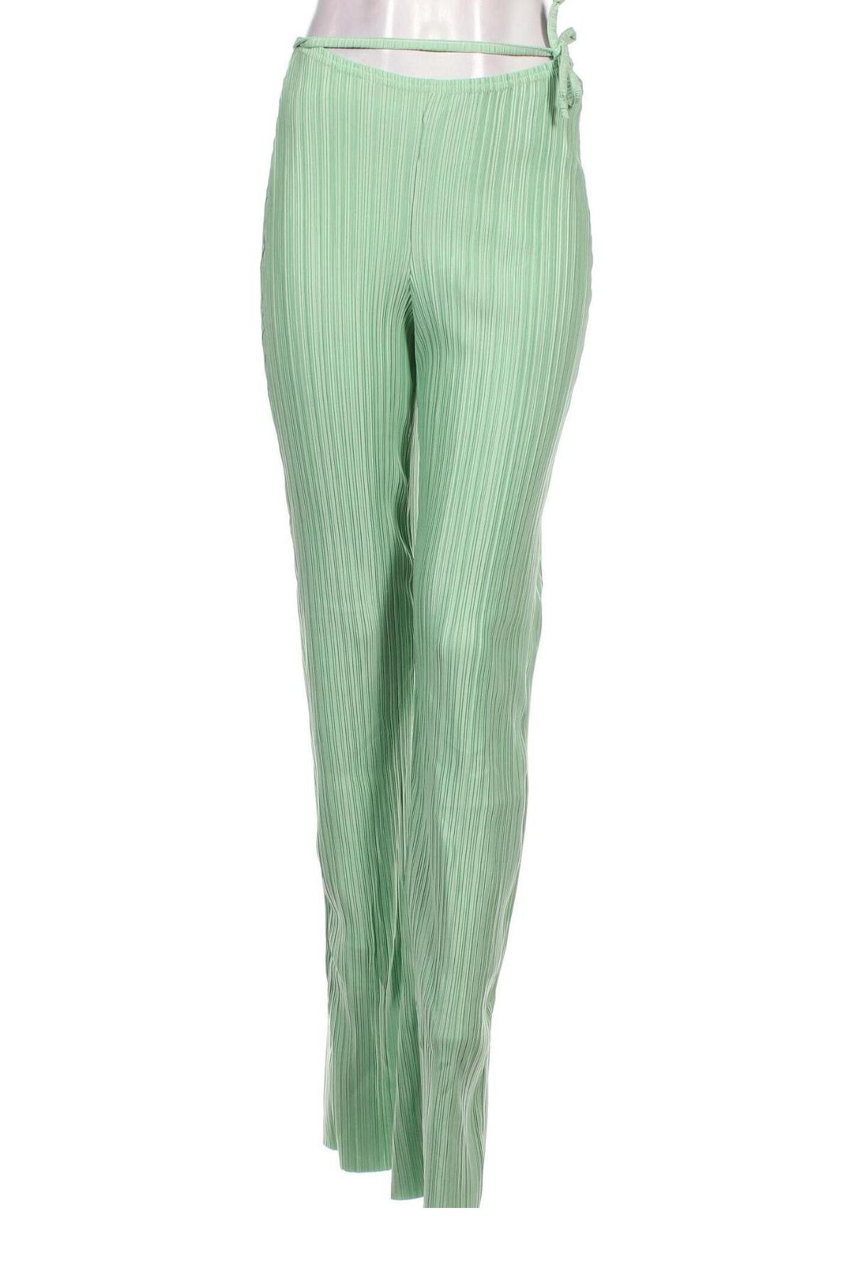 Дамски панталон Pretty Little Thing, Размер S, Цвят Зелен, Цена 17,48 лв.