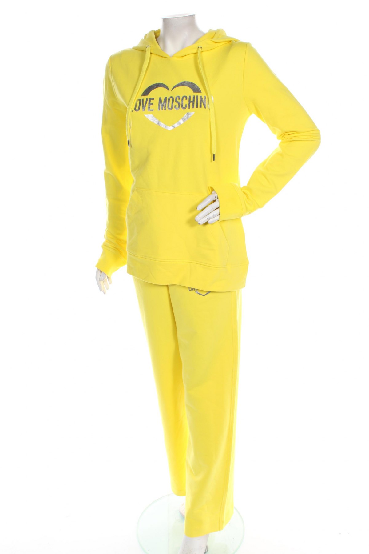 Дамски спортен екип Love Moschino, Размер M, Цвят Жълт, Цена 420,54 лв.