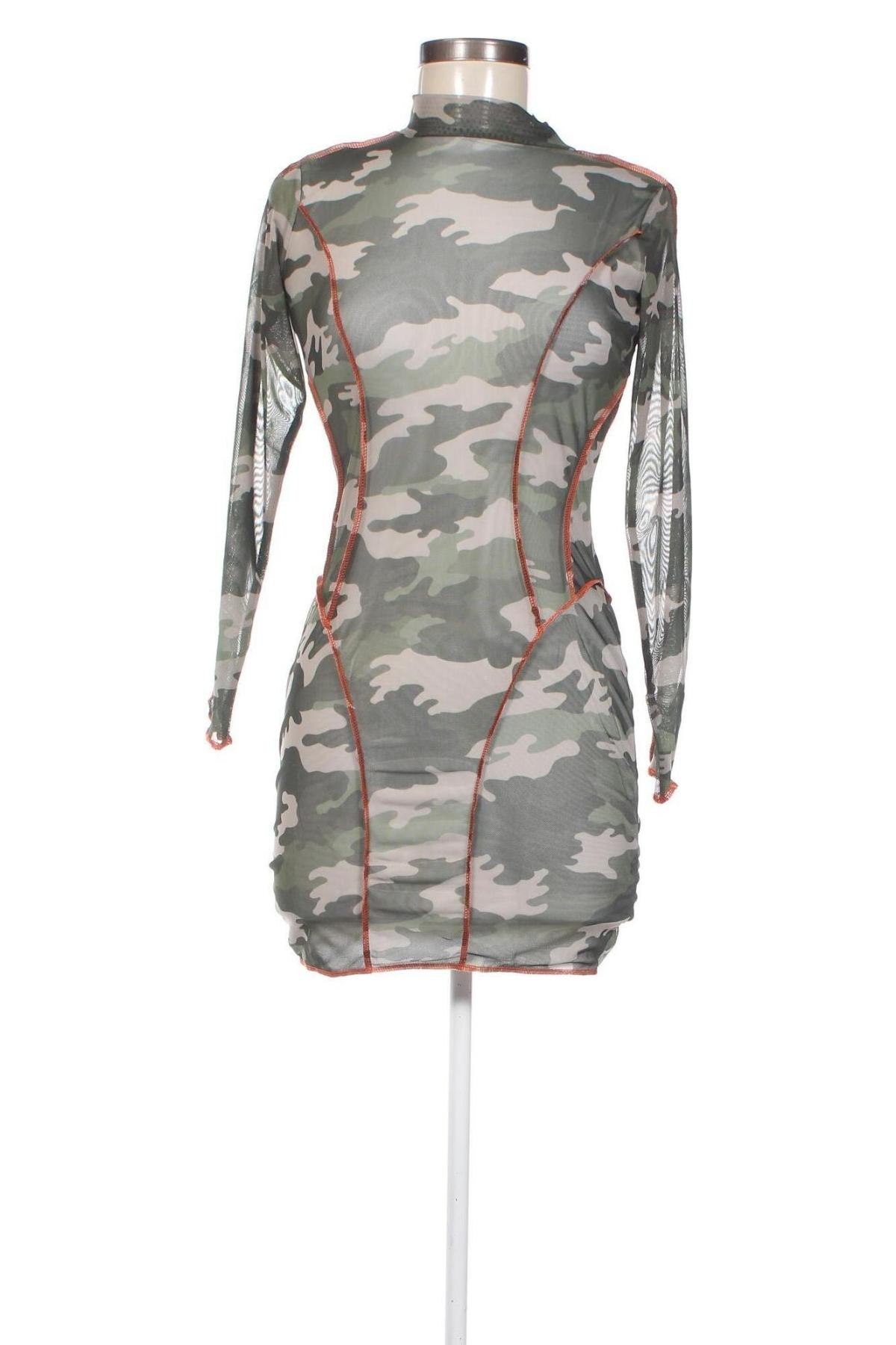 Kleid Boohoo, Größe S, Farbe Mehrfarbig, Preis 6,16 €