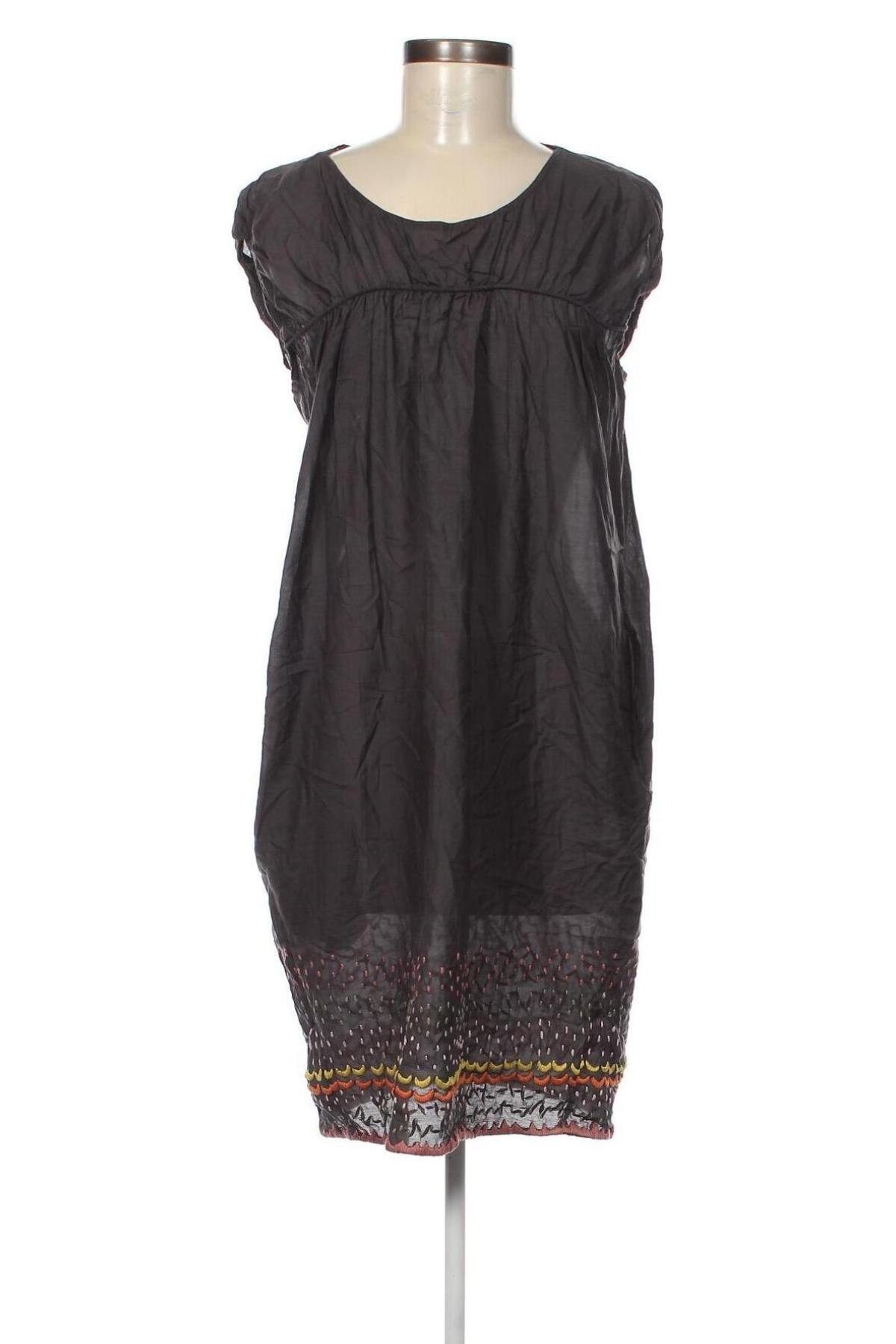 Kleid Bruuns Bazaar, Größe M, Farbe Grau, Preis € 18,07