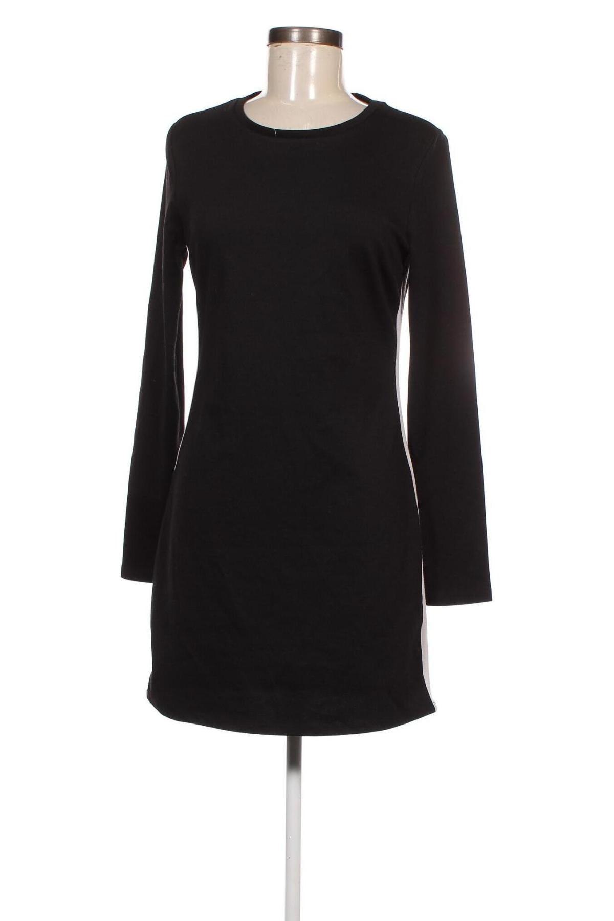 Šaty  Chicoree, Veľkosť S, Farba Čierna, Cena  3,78 €