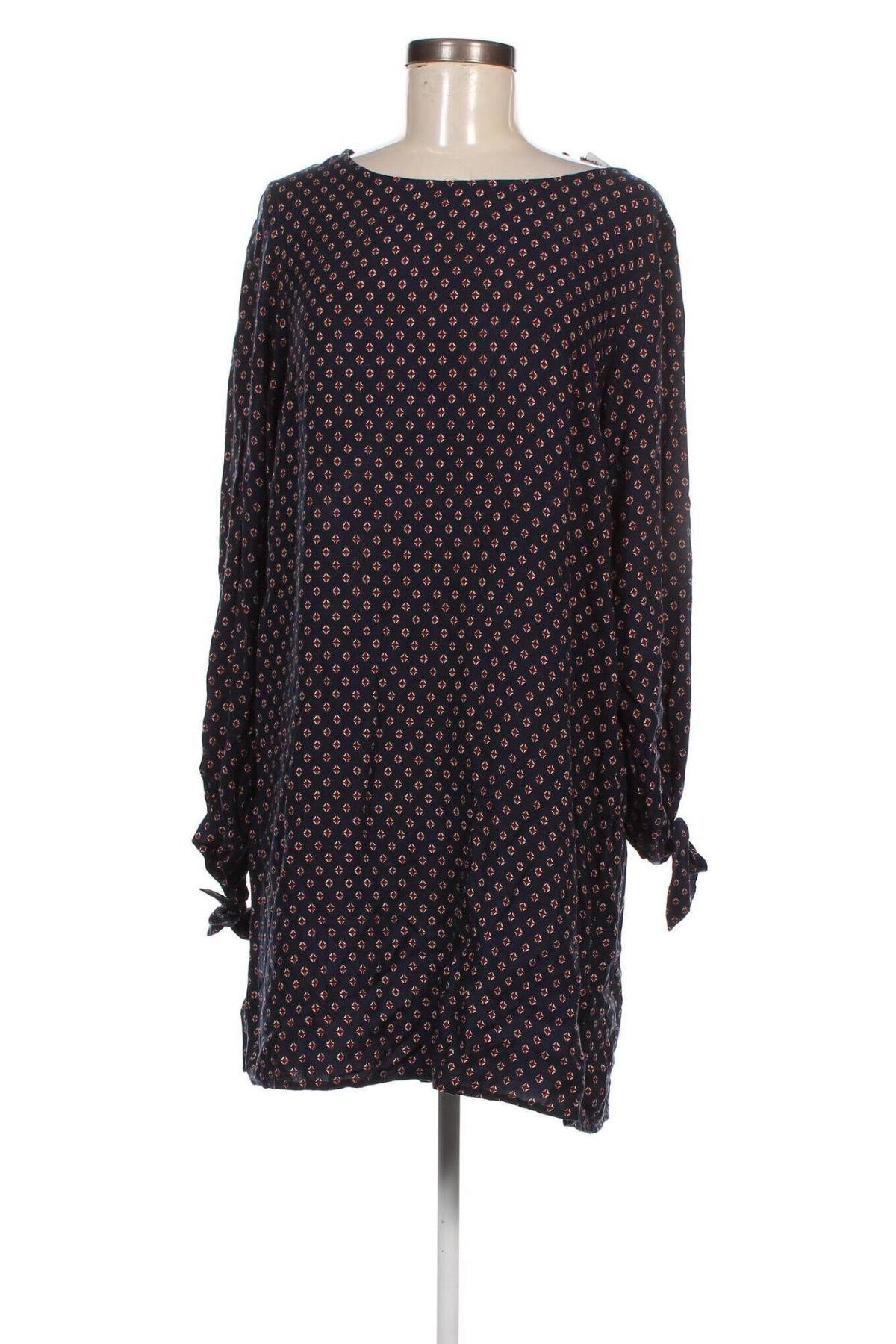 Šaty  H&M, Velikost XL, Barva Vícebarevné, Cena  166,00 Kč