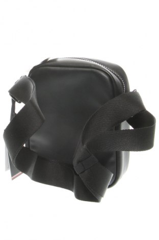 Kabelka  Tommy Hilfiger, Farba Čierna, Cena  95,95 €