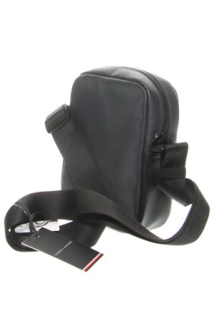 Geantă Tommy Hilfiger, Culoare Albastru, Preț 509,99 Lei