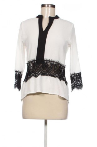 Dámská halenka Fashion, Velikost S, Barva Bílá, Cena  229,00 Kč