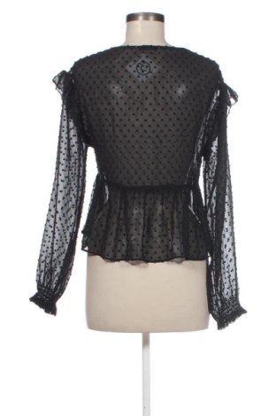 Dámská halenka Pull&Bear, Velikost M, Barva Černá, Cena  69,00 Kč