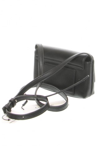 Dámska kabelka  Calvin Klein, Farba Čierna, Cena  157,95 €