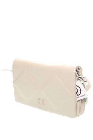 Dámska kabelka  Calvin Klein, Farba Béžová, Cena  157,95 €