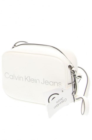 Geantă de femei Calvin Klein Jeans, Culoare Alb, Preț 594,99 Lei