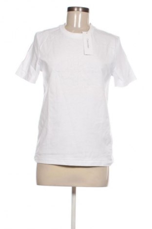 Дамска тениска Calvin Klein, Размер S, Цвят Бял, Цена 82,99 лв.