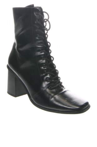 Damskie botki ASOS, Rozmiar 39, Kolor Czarny, Cena 93,99 zł
