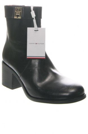 Dámské boty  Tommy Hilfiger, Velikost 40, Barva Černá, Cena  1 729,00 Kč