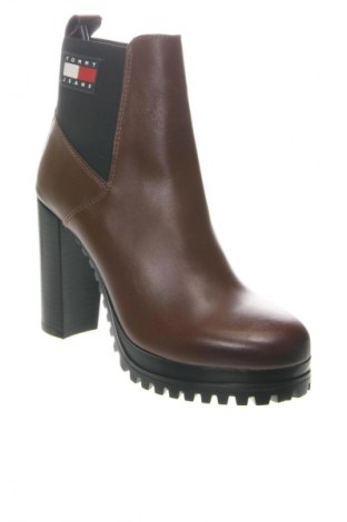 Dámské poltopánky Tommy Hilfiger, Veľkosť 38, Farba Hnedá, Cena  164,95 €