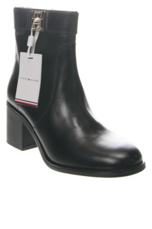 Dámské poltopánky Tommy Hilfiger, Veľkosť 38, Farba Čierna, Cena  133,95 €