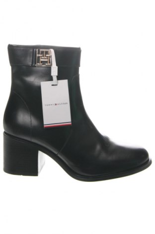 Dámské boty  Tommy Hilfiger, Velikost 40, Barva Černá, Cena  1 729,00 Kč