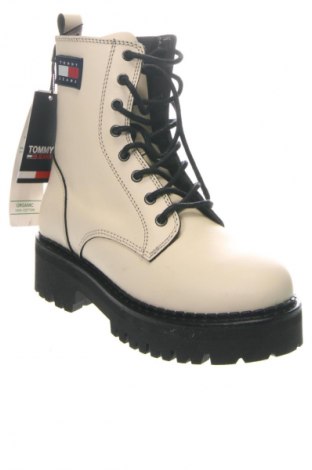 Γυναικεία μποτάκια Tommy Jeans, Μέγεθος 36, Χρώμα  Μπέζ, Τιμή 122,99 €