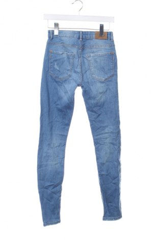 Dámské džíny  Bershka, Velikost M, Barva Modrá, Cena  229,00 Kč