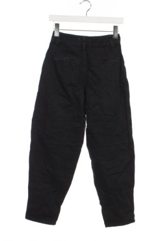Dámske džínsy  Bershka, Veľkosť XXS, Farba Čierna, Cena  3,95 €