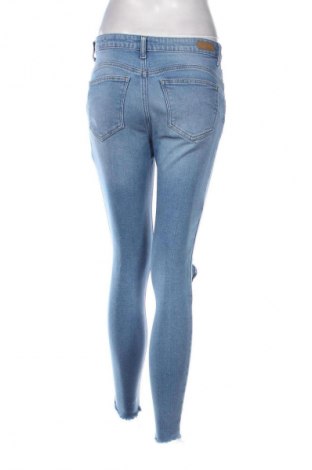 Blugi de femei Cropp, Mărime S, Culoare Albastru, Preț 105,00 Lei