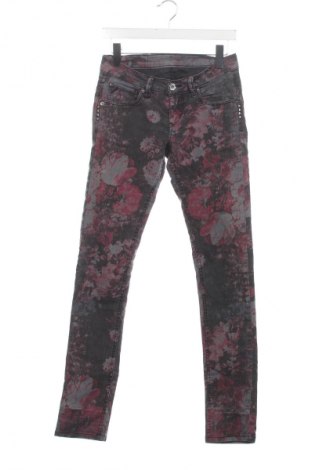 Dámské džíny  Garcia Jeans, Velikost M, Barva Vícebarevné, Cena  119,00 Kč