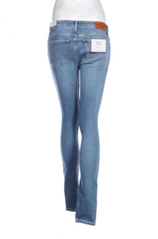 Dámské džíny  Tommy Hilfiger, Velikost S, Barva Modrá, Cena  3 049,00 Kč