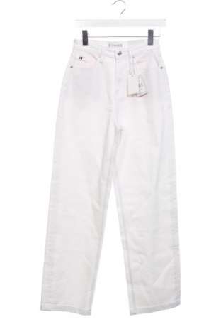 Дамски дънки Tommy Hilfiger, Размер XS, Цвят Бял, Цена 144,99 лв.