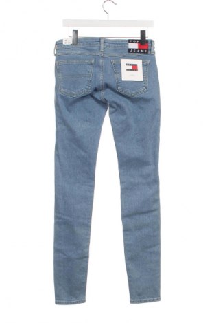 Дамски дънки Tommy Jeans, Размер M, Цвят Син, Цена 184,99 лв.