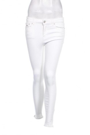 Blugi de femei Tommy Jeans, Mărime S, Culoare Alb, Preț 214,99 Lei